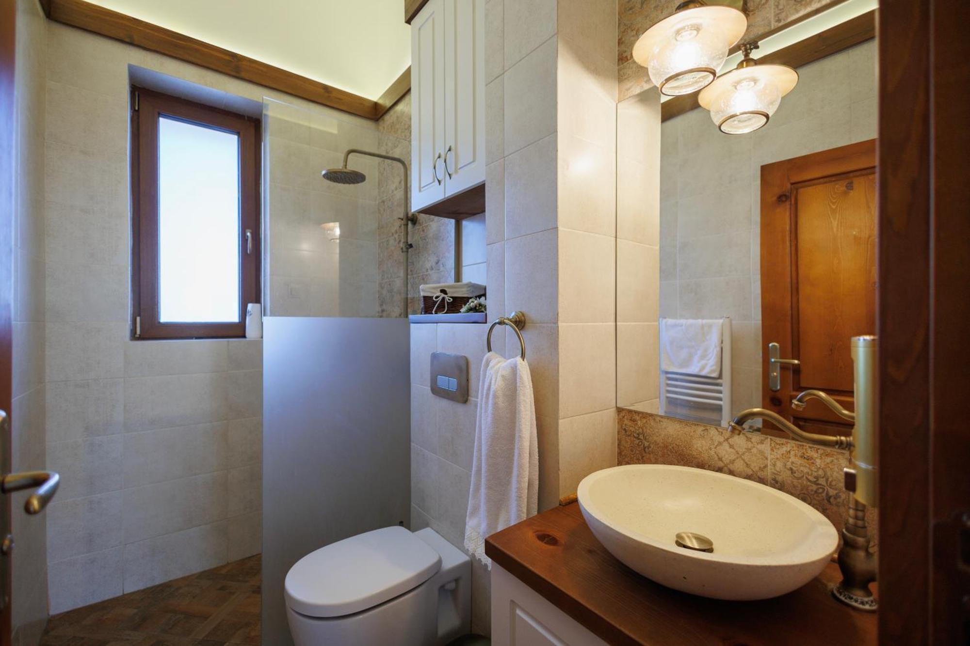 Mountain Villa Jordan- With Jacuzzi 拉兹洛格 外观 照片